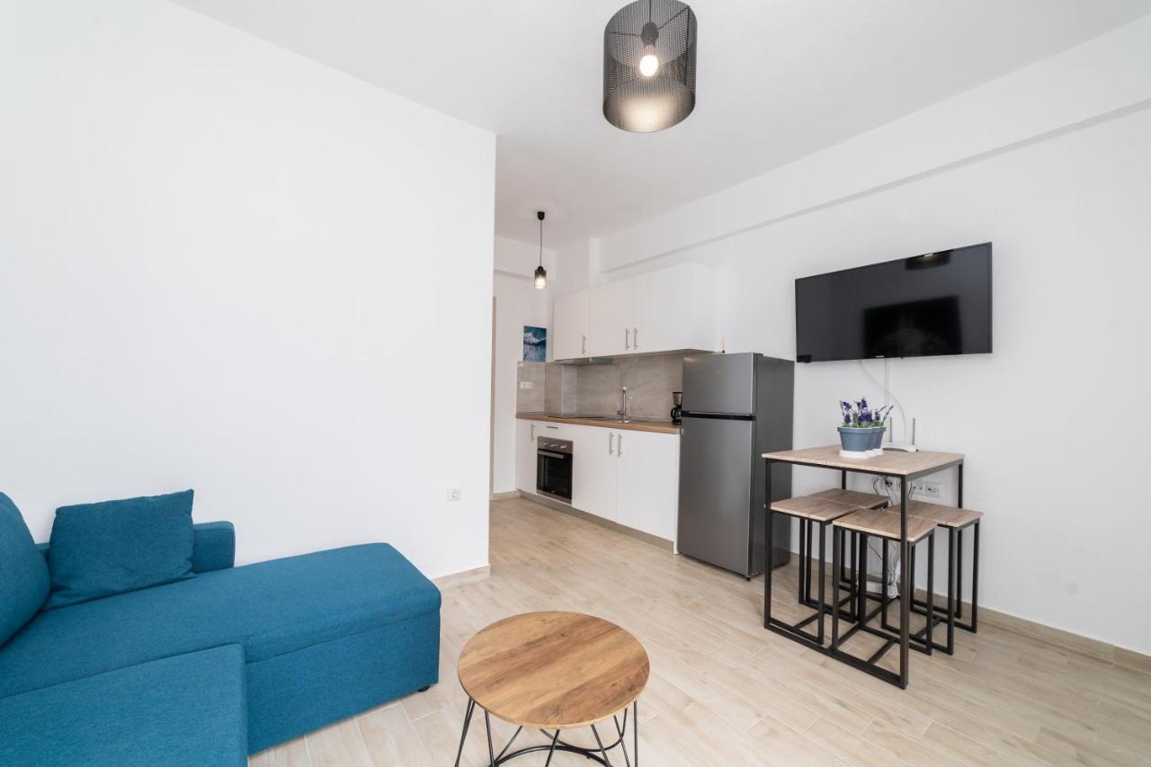 Danai & Palm Residential Complexes Apartment โอฟรีนีออน ภายนอก รูปภาพ