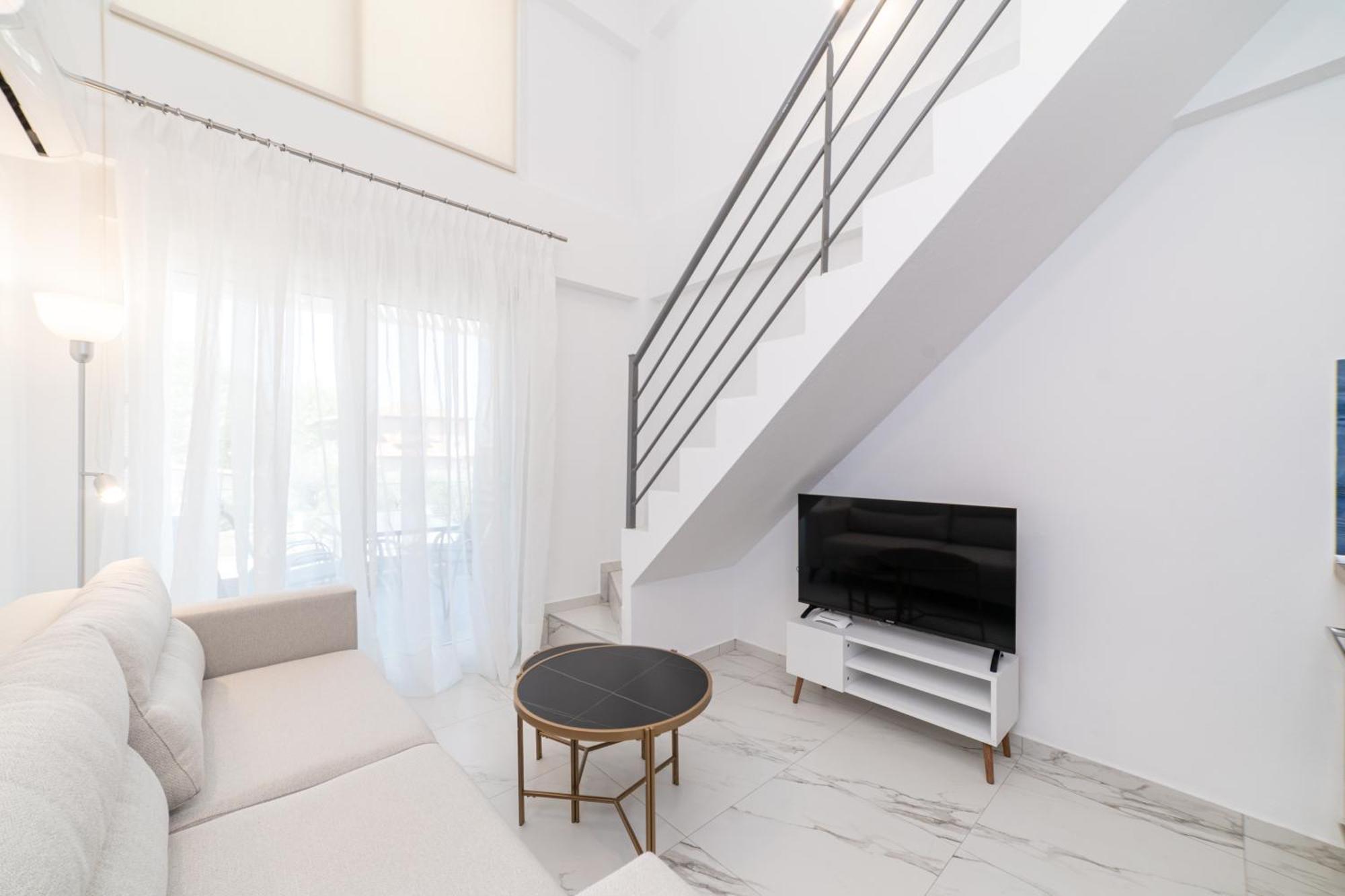 Danai & Palm Residential Complexes Apartment โอฟรีนีออน ภายนอก รูปภาพ