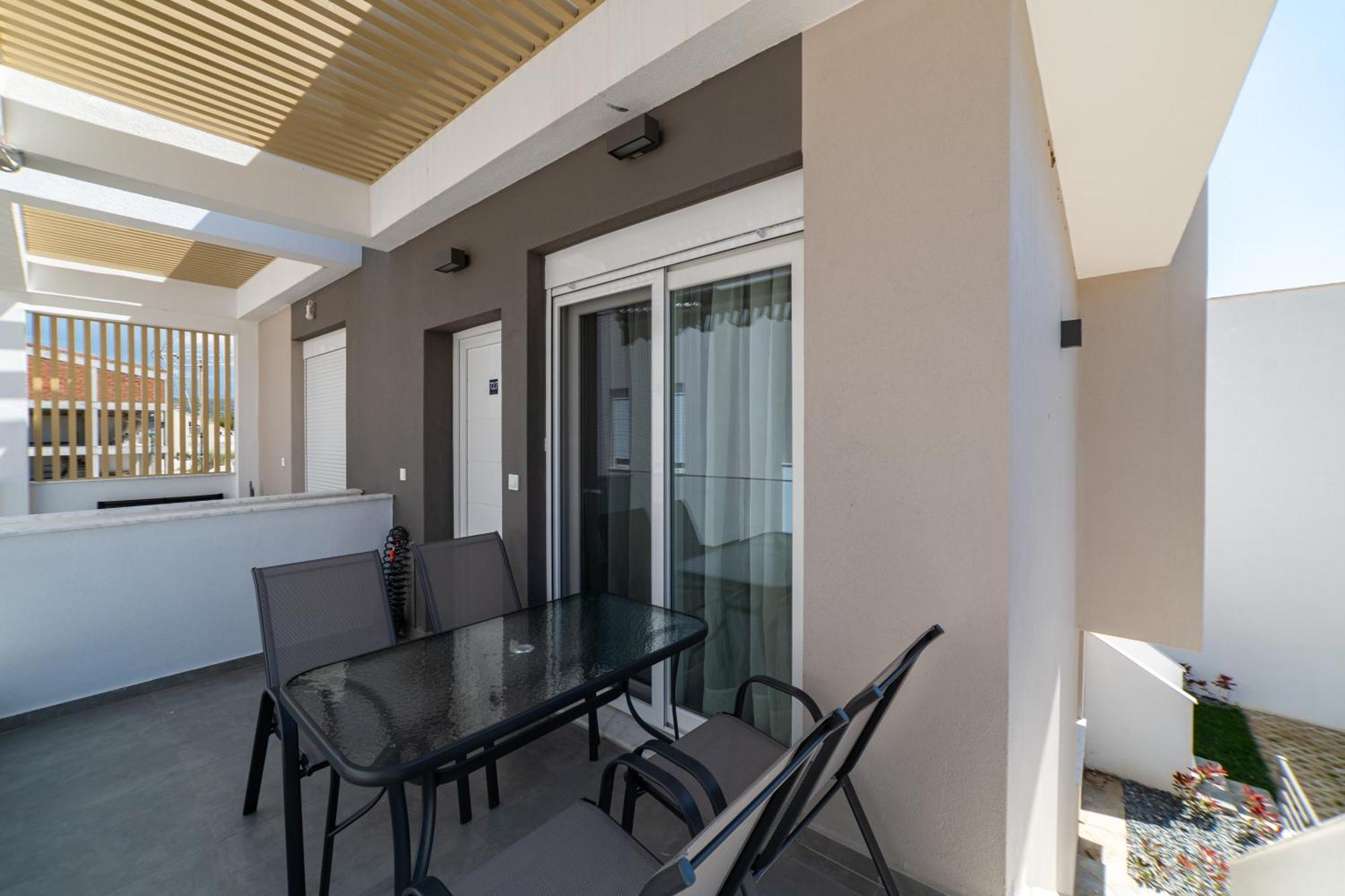 Danai & Palm Residential Complexes Apartment โอฟรีนีออน ภายนอก รูปภาพ