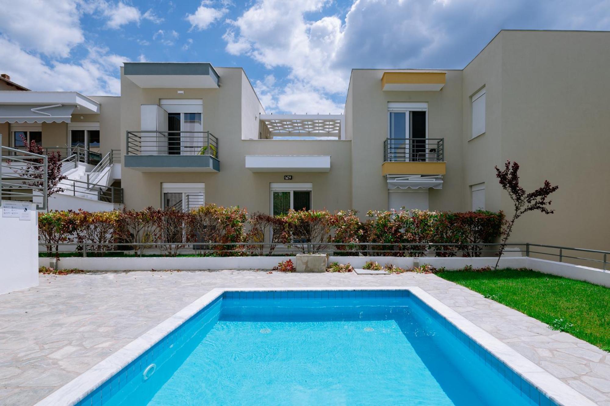 Danai & Palm Residential Complexes Apartment โอฟรีนีออน ภายนอก รูปภาพ