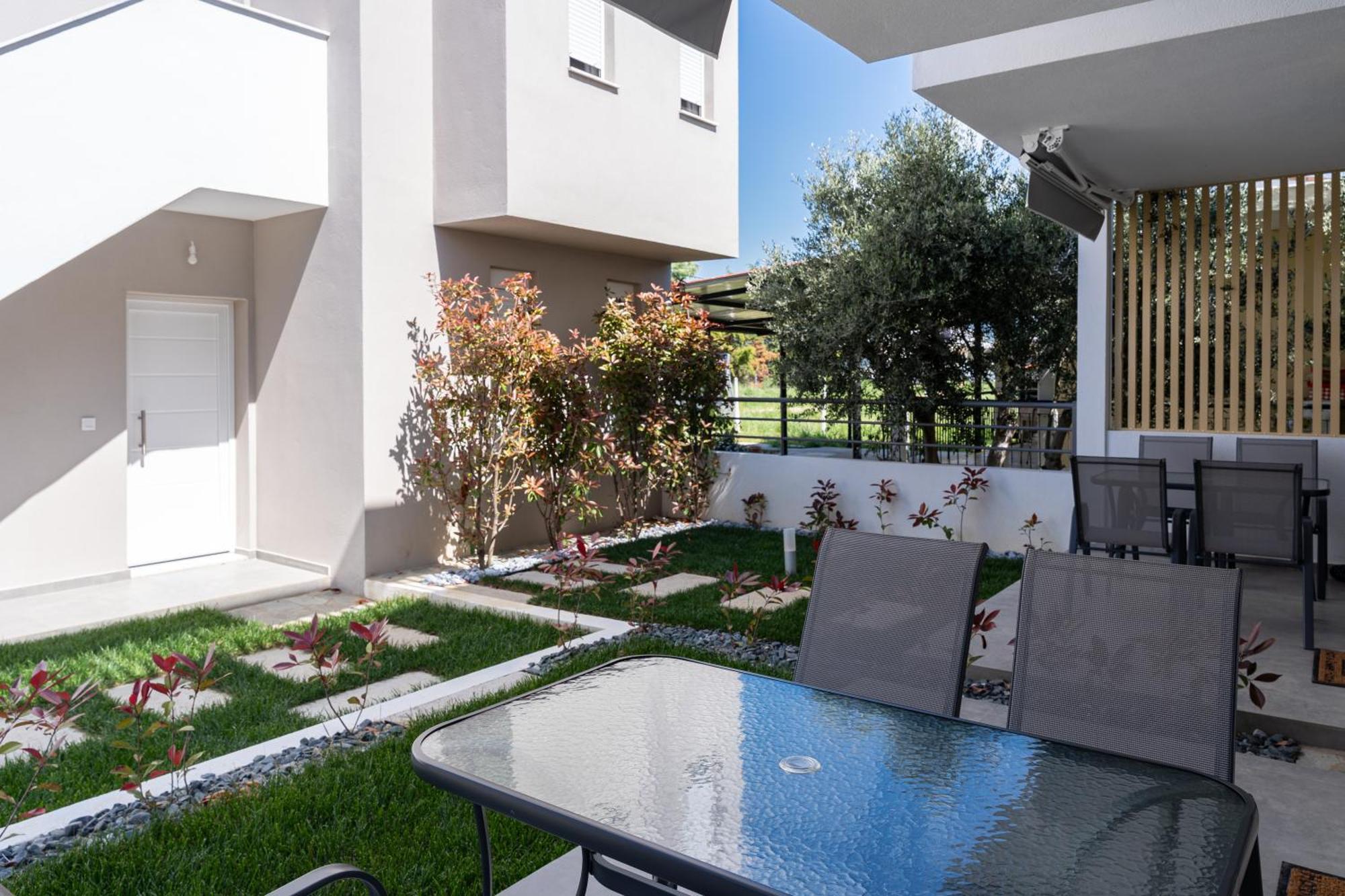 Danai & Palm Residential Complexes Apartment โอฟรีนีออน ภายนอก รูปภาพ
