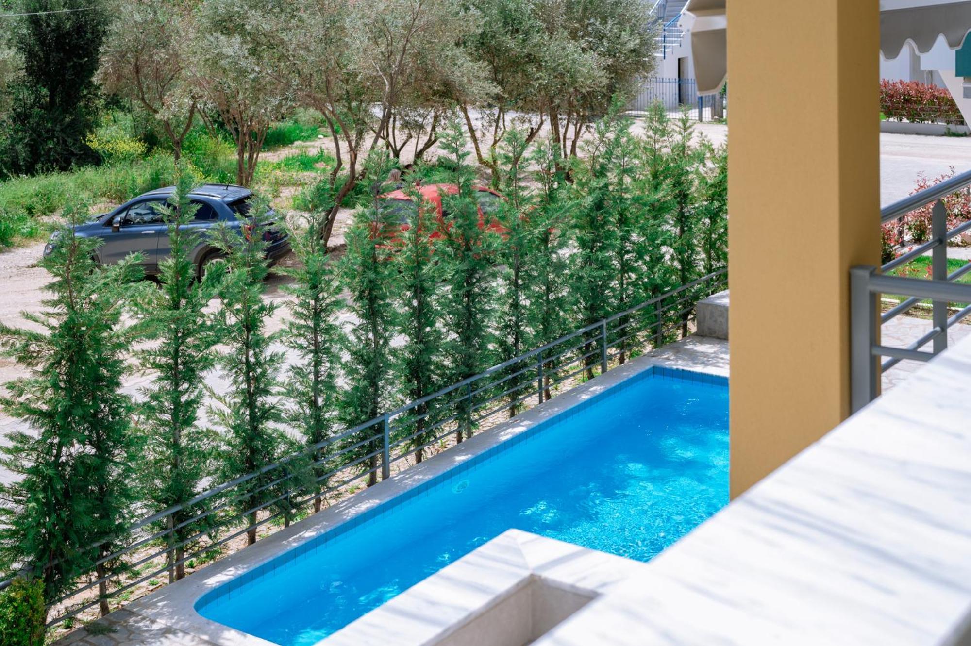 Danai & Palm Residential Complexes Apartment โอฟรีนีออน ภายนอก รูปภาพ